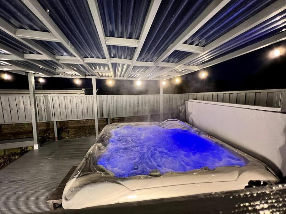 Numero Venti Aparthouse Wifi Parking Hot Tub Newcastle Upon Tyne Kültér fotó