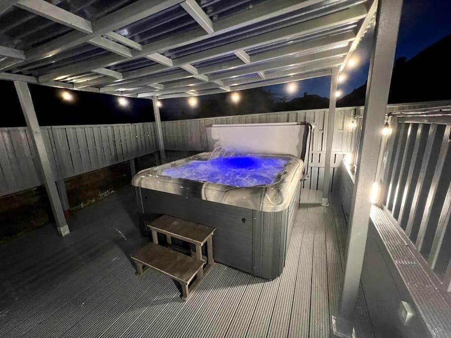 Numero Venti Aparthouse Wifi Parking Hot Tub Newcastle Upon Tyne Kültér fotó
